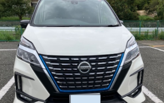 日産 セレナ
